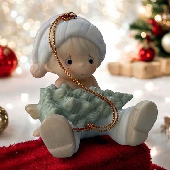 Vintage Precious Moments “Don’t Let the Holidays get you Down” Ceramic Ornament - Picture 1 of 6